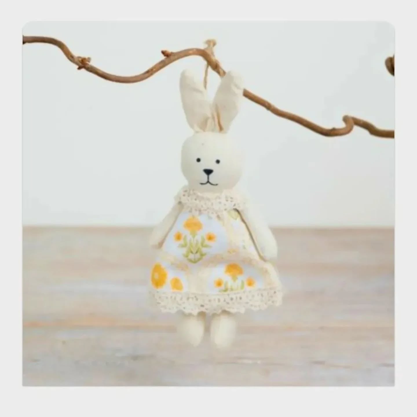 Hanging Bunny Rabbit Deco